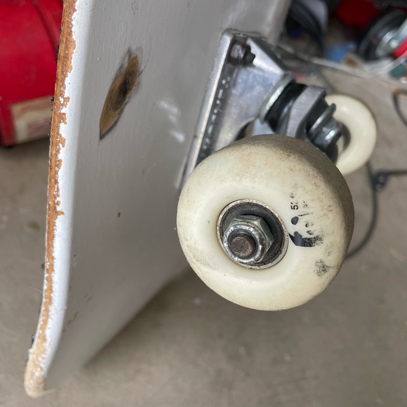 Enjoi skateboard complete. 7.75” with tensor trucks and enjoi wheels - Picture 10 of 10